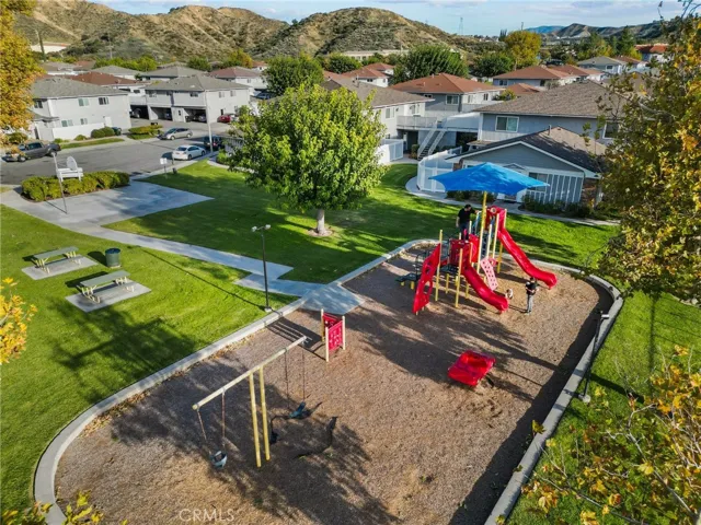 28037 Robin Avenue, Saugus, California 91350