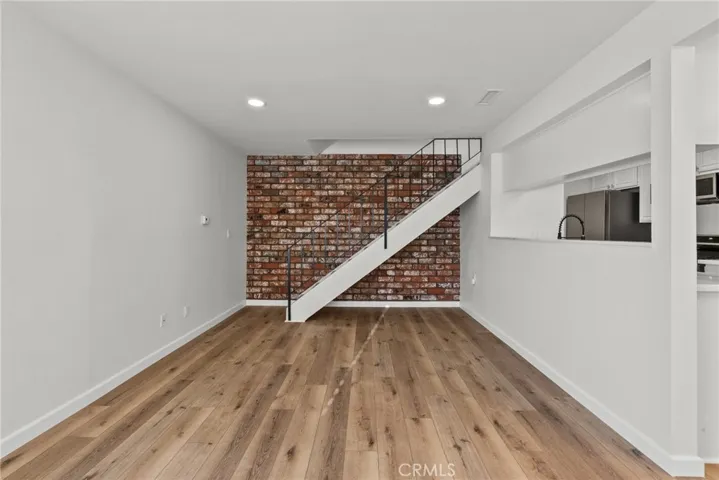 28037 Robin Avenue, Saugus, California 91350