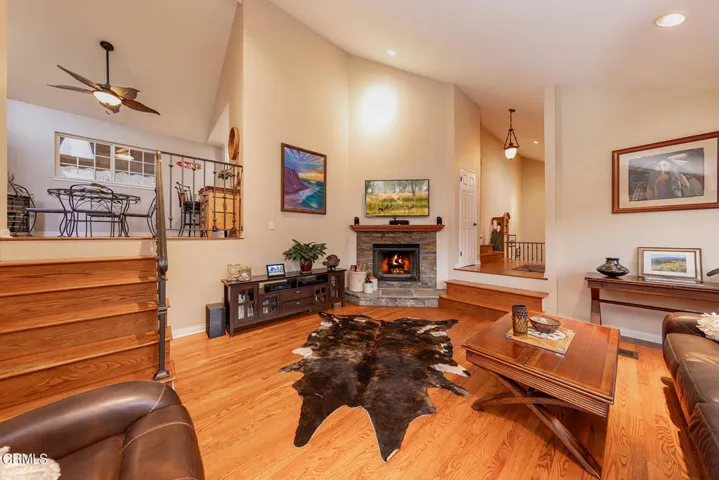 75 High Street Oak View Home for Sale (2