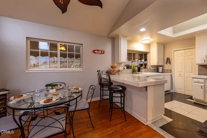 75 High Street Oak View Home for Sale (2