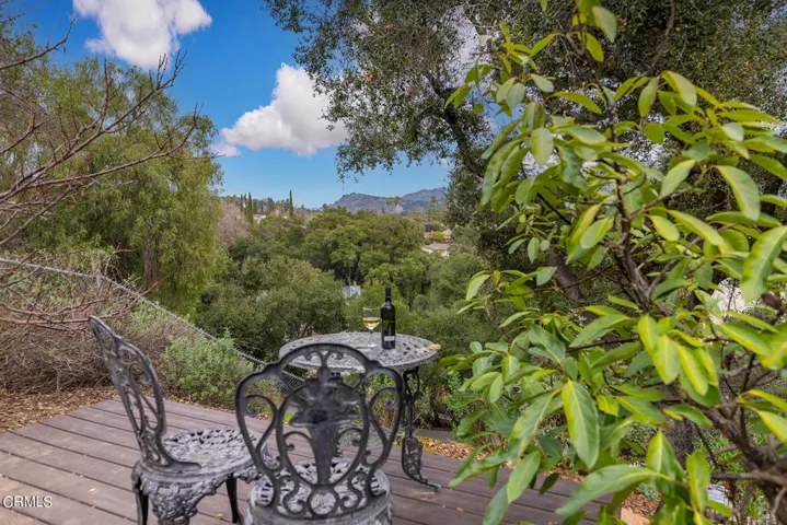 75 High Street Oak View Home for Sale (1