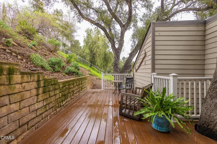 75 High Street Oak View Home for Sale (1