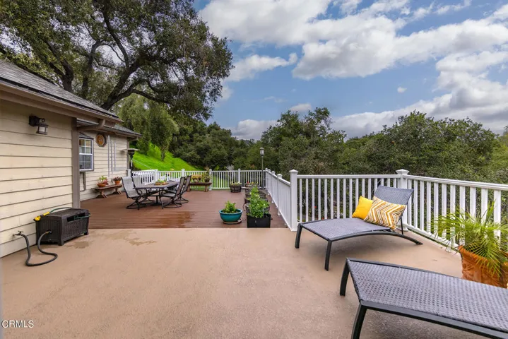 75 High Street Oak View Home for Sale (1