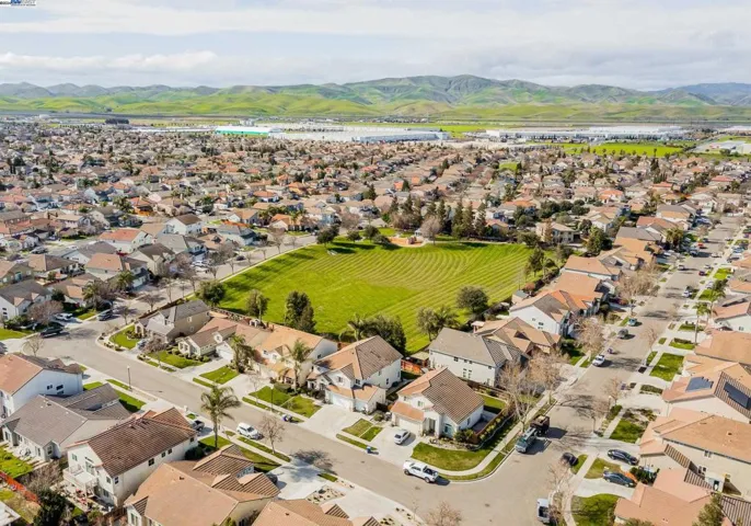 730 Skimmer Dr, Patterson, California 95363