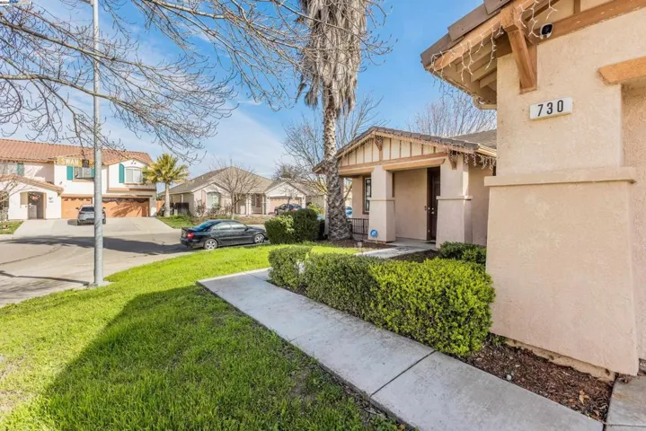 730 Skimmer Dr, Patterson, California 95363