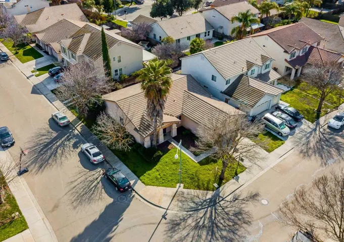 730 Skimmer Dr, Patterson, California 95363