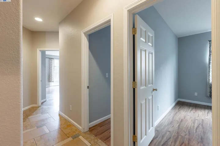 730 Skimmer Dr, Patterson, California 95363