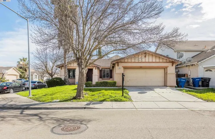 730 Skimmer Dr, Patterson, California 95363