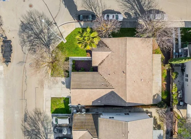 730 Skimmer Dr, Patterson, California 95363
