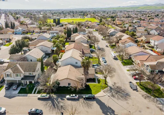 730 Skimmer Dr, Patterson, California 95363
