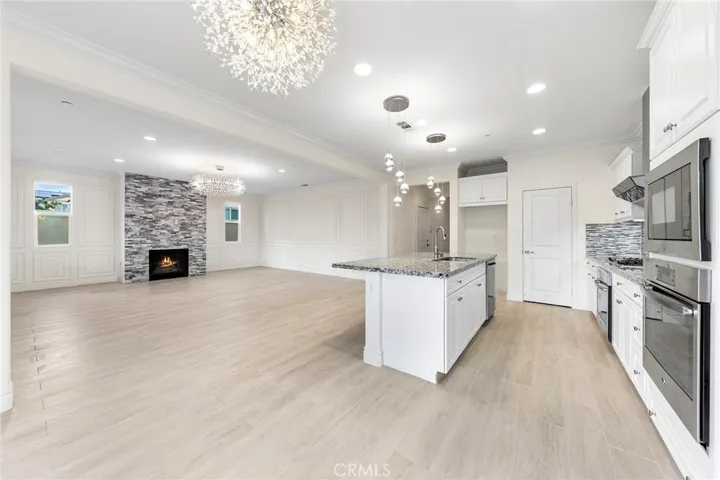 7035 Stratus Street, Eastvale, California 92880