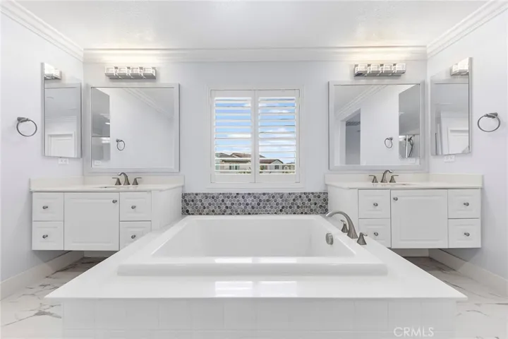7035 Stratus Street, Eastvale, California 92880