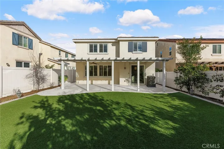 7035 Stratus Street, Eastvale, California 92880
