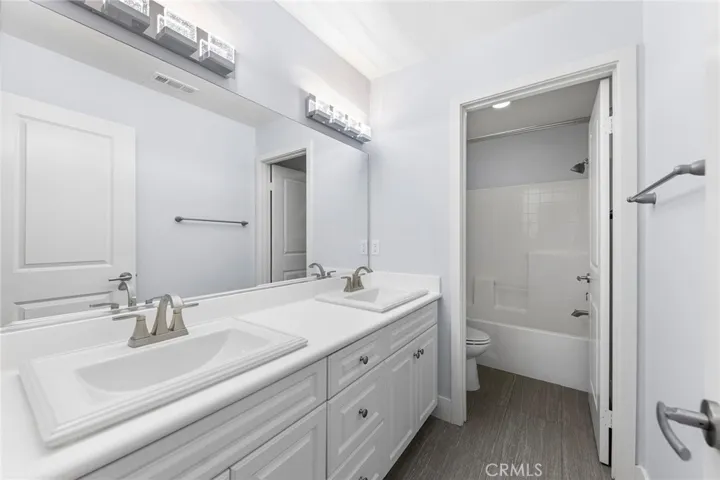 7035 Stratus Street, Eastvale, California 92880