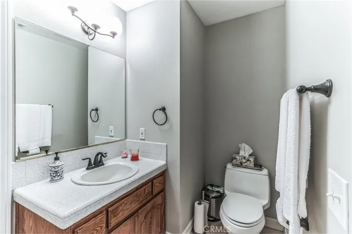 13490 Anchor Drive, Victorville, California 92395