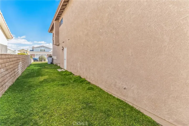 13490 Anchor Drive, Victorville, California 92395