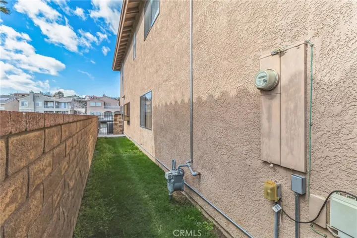 13490 Anchor Drive, Victorville, California 92395