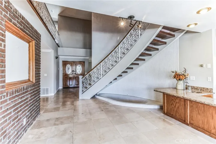 13490 Anchor Drive, Victorville, California 92395