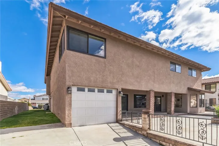 13490 Anchor Drive, Victorville, California 92395