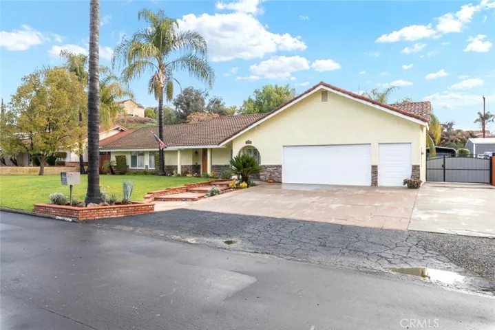 19150 Rising Sun Road, Corona, California 92881