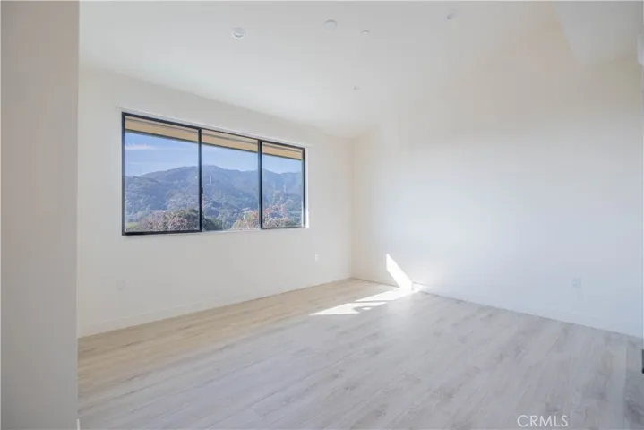 2608 Honolulu Avenue 310, Montrose, California 91020