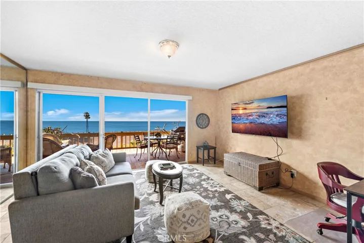 42 Blue Lagoon, Laguna Beach, California 92651