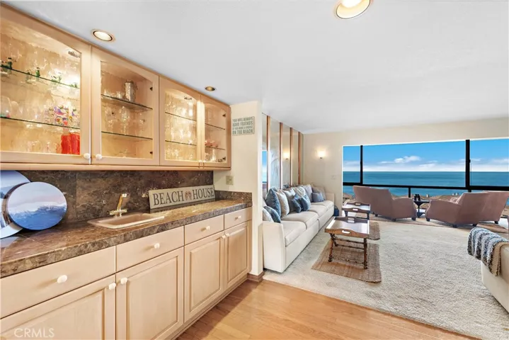 42 Blue Lagoon, Laguna Beach, California 92651