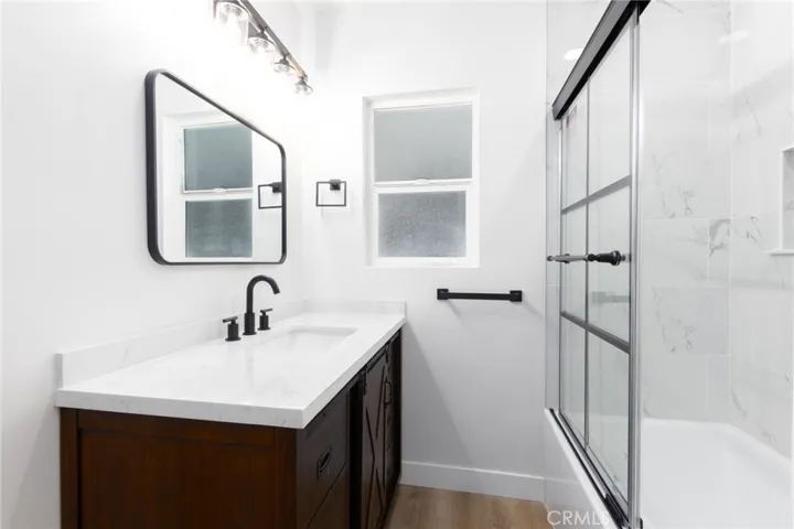 10228 Amestoy Avenue, Northridge, California 91325