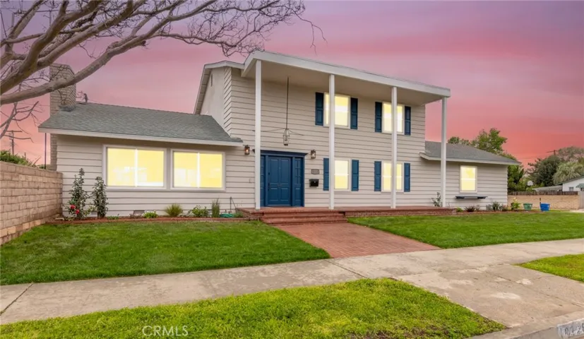 10228 Amestoy Avenue, Northridge, California 91325