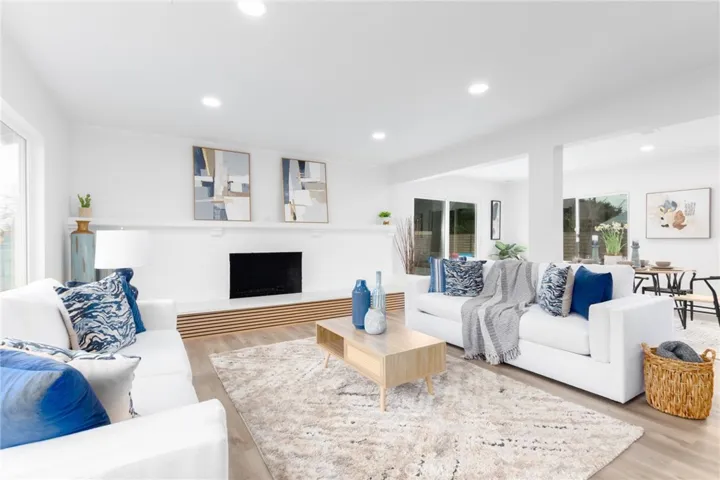 10228 Amestoy Avenue, Northridge, California 91325