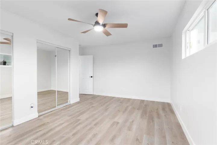 10228 Amestoy Avenue, Northridge, California 91325