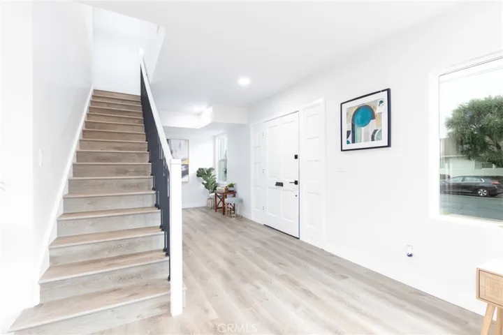 10228 Amestoy Avenue, Northridge, California 91325