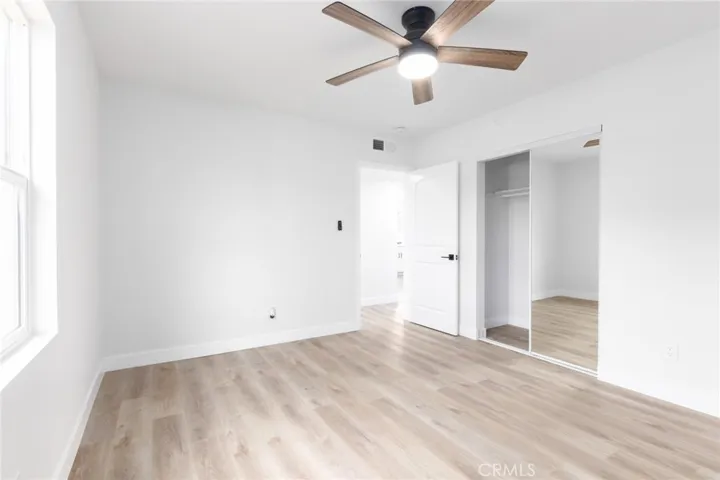 10228 Amestoy Avenue, Northridge, California 91325