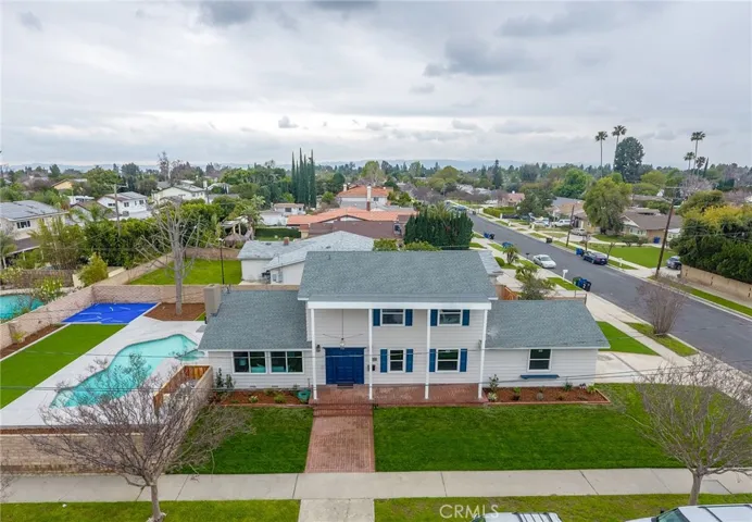 10228 Amestoy Avenue, Northridge, California 91325