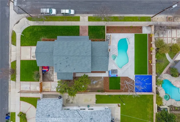 10228 Amestoy Avenue, Northridge, California 91325