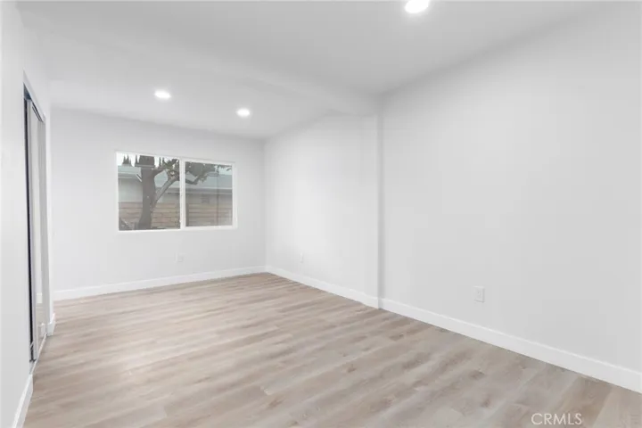 10228 Amestoy Avenue, Northridge, California 91325