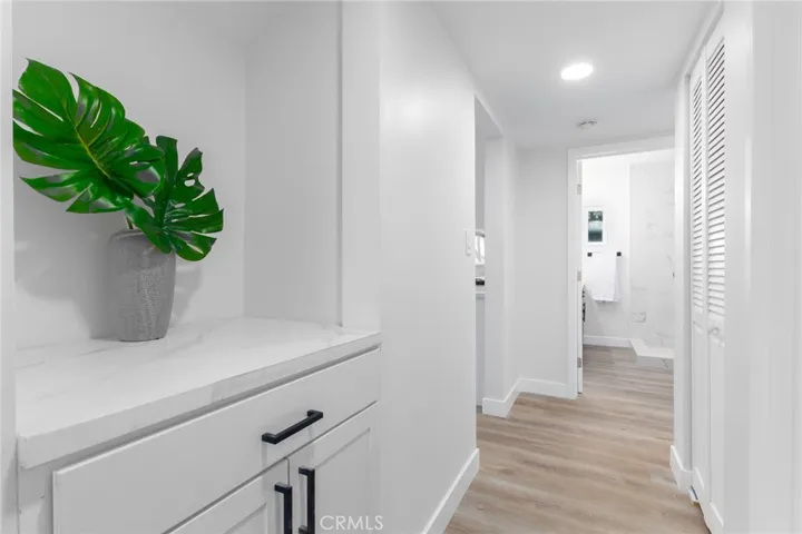10228 Amestoy Avenue, Northridge, California 91325