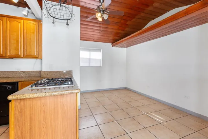 845 W 3rd Ave, Escondido, California 92025