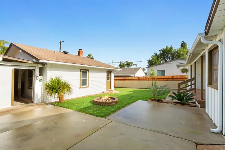 845 W 3rd Ave, Escondido, California 92025