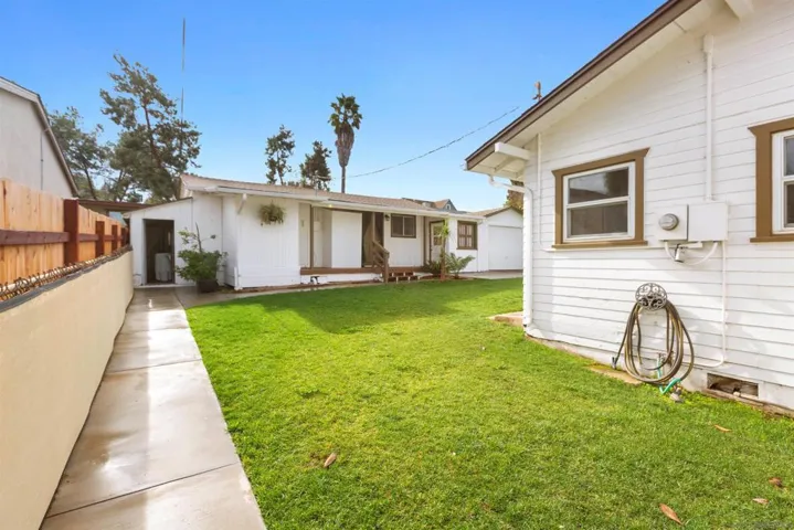 845 W 3rd Ave, Escondido, California 92025