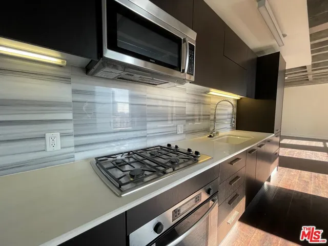 727 W 7th Street 1210, Los Angeles, California 90017