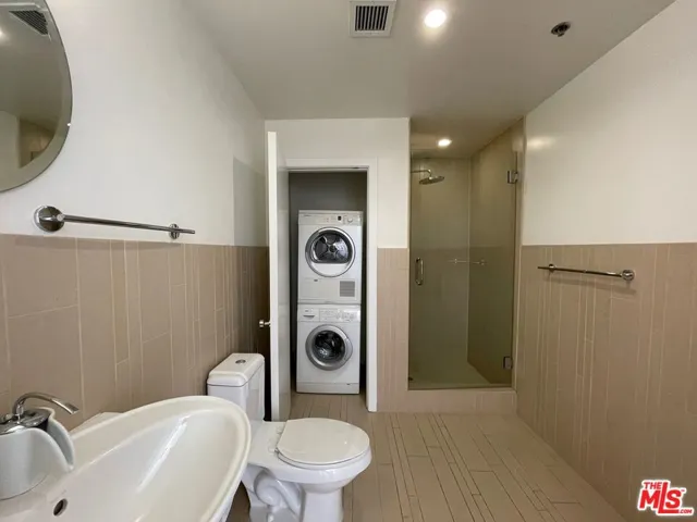 727 W 7th Street 1210, Los Angeles, California 90017