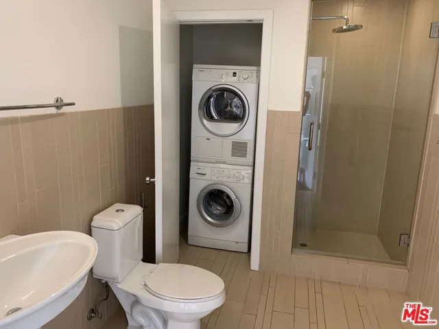 727 W 7th Street 1210, Los Angeles, California 90017