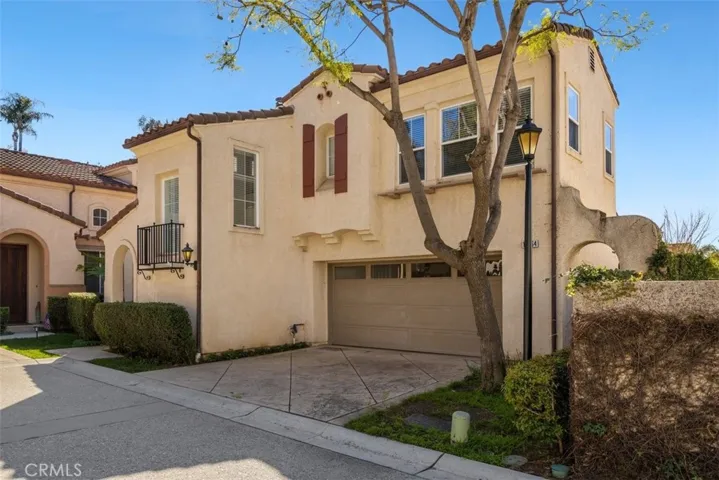 11864 Tuscana Court, Moorpark, California 93021