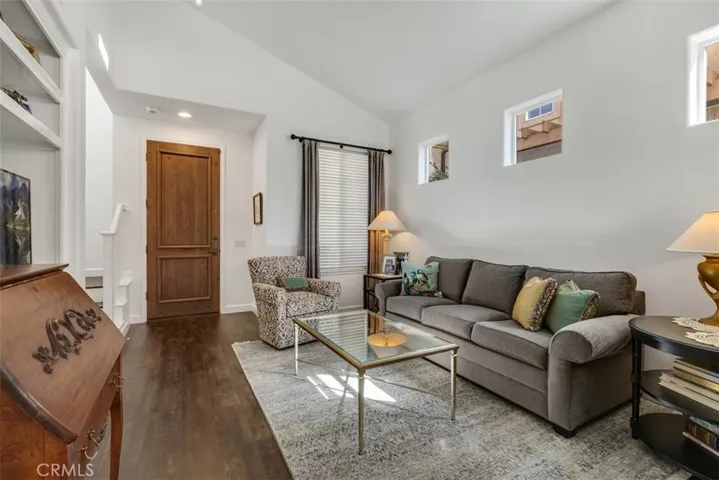 11864 Tuscana Court, Moorpark, California 93021