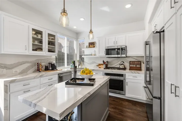 11864 Tuscana Court, Moorpark, California 93021