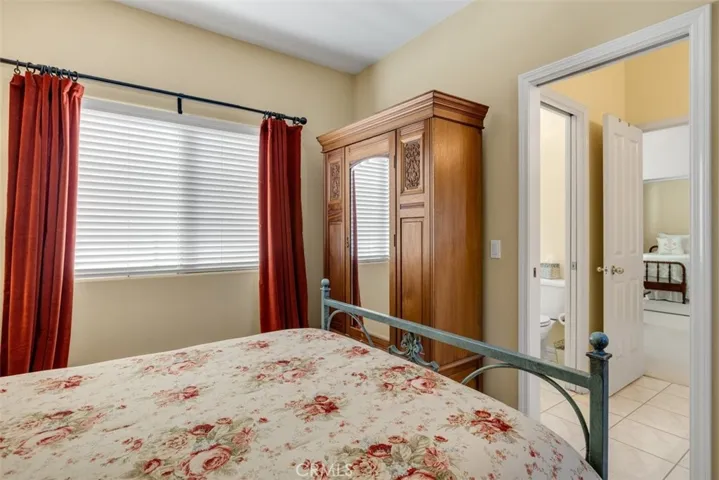 11864 Tuscana Court, Moorpark, California 93021