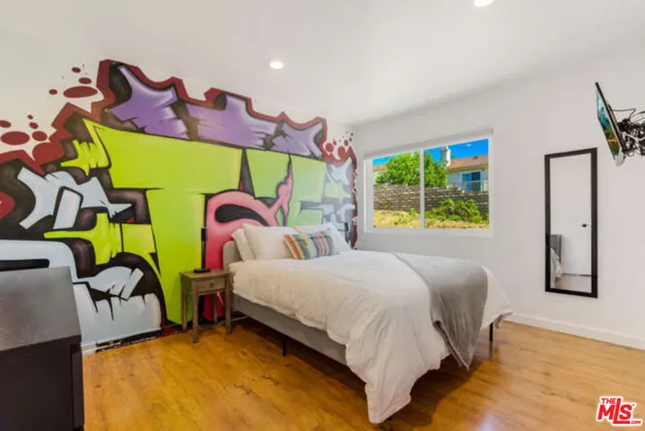 5402 Cedarhaven Drive, Agoura Hills, California 91301