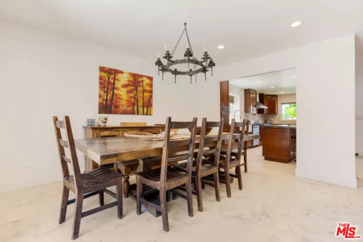 5402 Cedarhaven Drive, Agoura Hills, California 91301
