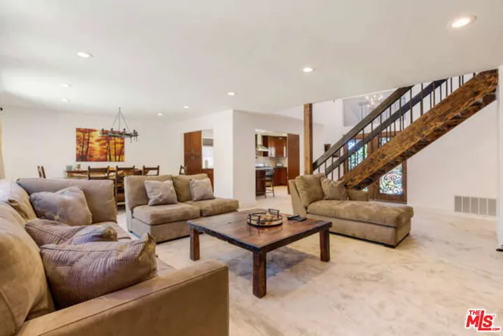 5402 Cedarhaven Drive, Agoura Hills, California 91301